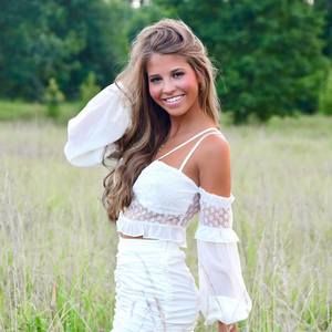 Meet your Posher, Jennifer